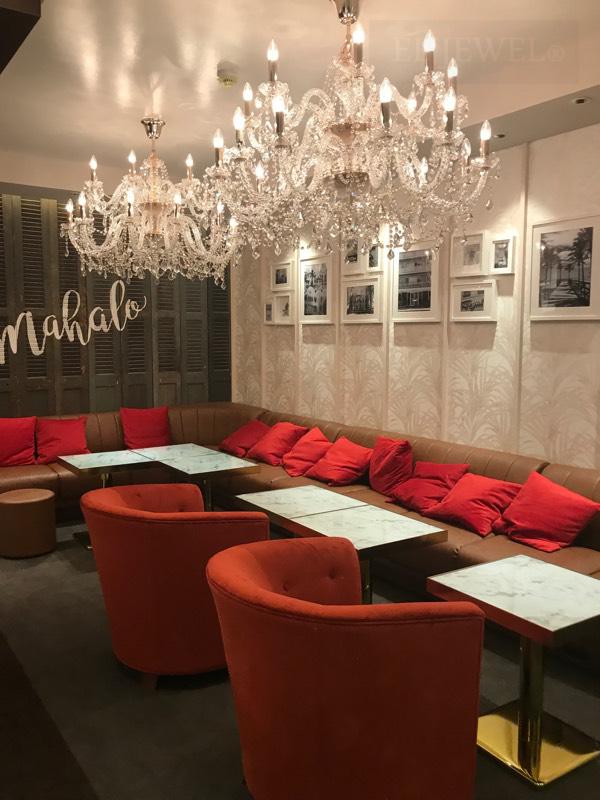 最新の海外インテリア照明の納品事例集 | 大型クリスタルシャンデリアのシェードありとなしの印象の違い|クラブ 最新の海外インテリア照明の納品事例集 | 大型クリスタルシャンデリアのシェードありとなしの印象の違い|クラブ