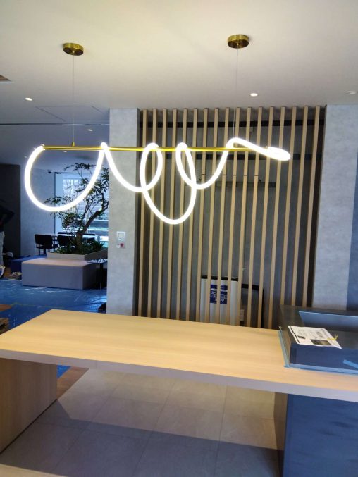 インテリア照明の納品実績 | 今話題の「LED ロープデザイン照明」｜オシャレな事務所・エントランス