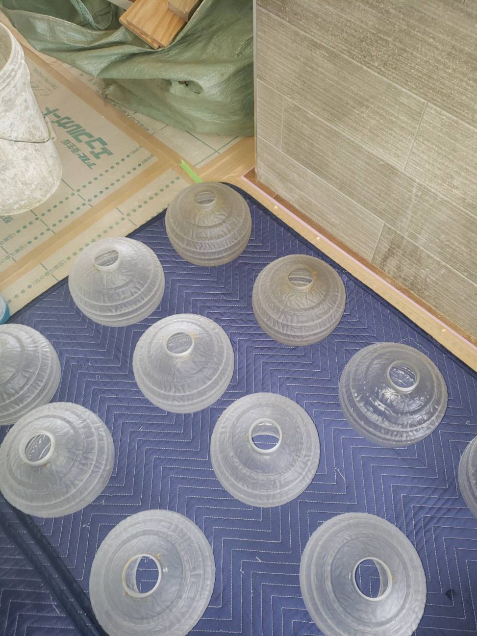 最新の海外インテリア照明の納品事例集 | プロの手仕事によるシャンデリア清掃|シャンデリア清掃・クリーニング 最新の海外インテリア照明の納品事例集 | プロの手仕事によるシャンデリア清掃|シャンデリア清掃・クリーニング