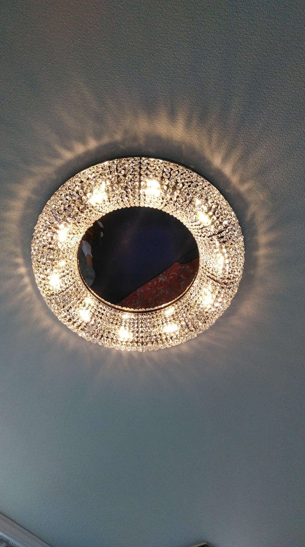 最新の海外インテリア照明の納品事例集 | 空間を広く魅せられる高級感ある照明のおすすめは?フープ型クリスタルシーリングシャンデリア「Dotzauer」の実例をご紹介 最新の海外インテリア照明の納品事例集 | 空間を広く魅せられる高級感ある照明のおすすめは?フープ型クリスタルシーリングシャンデリア「Dotzauer」の実例をご紹介