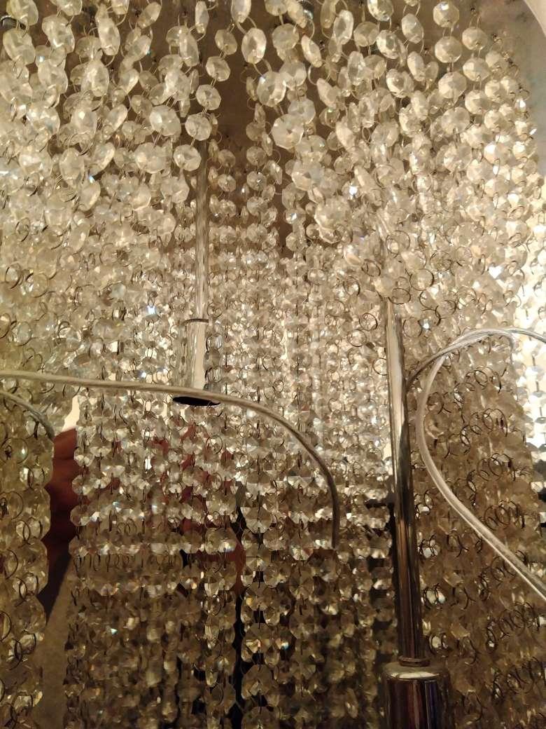 最新の海外インテリア照明の納品事例集 | 大型のラインパーツのモダンシャンデリアの清掃はおまかせください!|清掃 最新の海外インテリア照明の納品事例集 | 大型のラインパーツのモダンシャンデリアの清掃はおまかせください!|清掃
