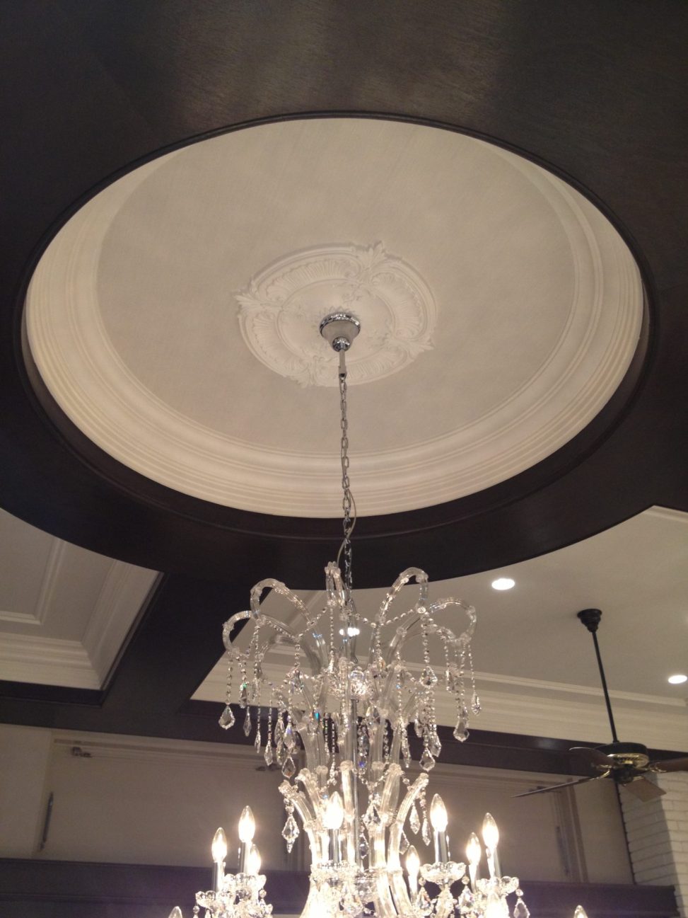 最新の海外インテリア照明の納品事例集 | 結婚式場にふさわしいシャンデリアとは?20年以上の実績で導入事例をご紹介|長岡市のレストランウエディング英国屋 最新の海外インテリア照明の納品事例集 | 結婚式場にふさわしいシャンデリアとは?20年以上の実績で導入事例をご紹介|長岡市のレストランウエディング英国屋