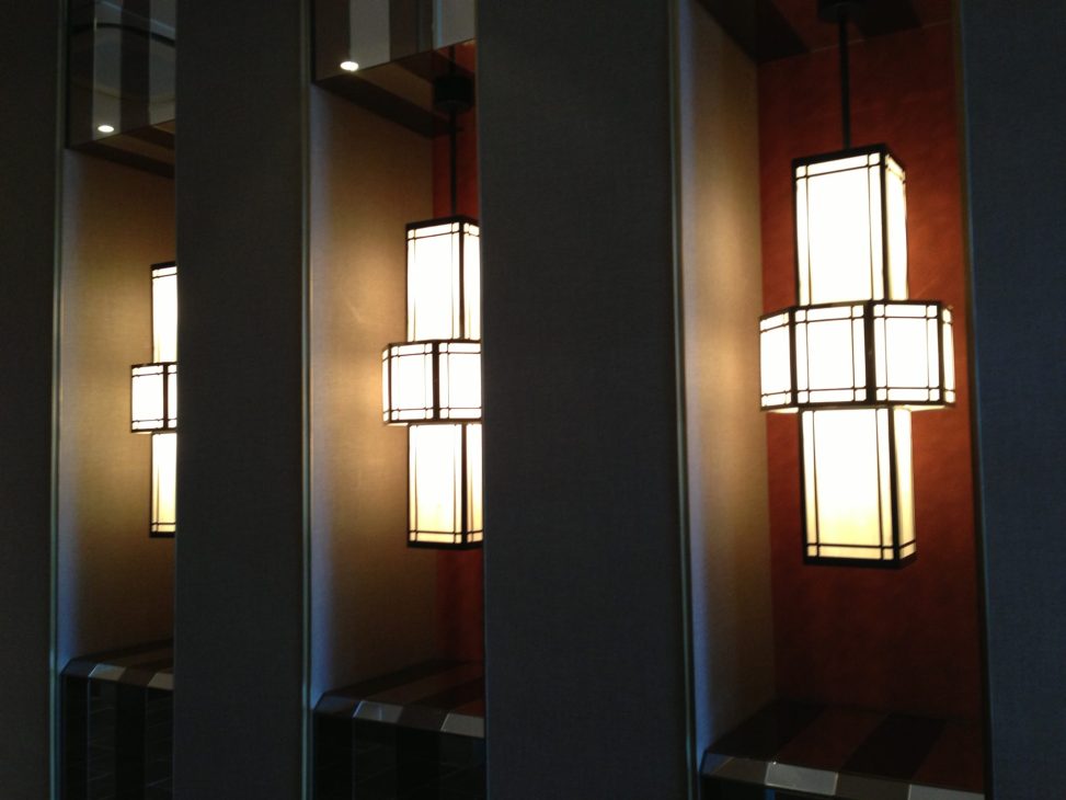 最新の海外インテリア照明の納品事例集 | 大型のシャンデリアの納品&取付工事が可能です。|大宮の結婚式場アルタビスタガーデン 最新の海外インテリア照明の納品事例集 | 大型のシャンデリアの納品&取付工事が可能です。|大宮の結婚式場アルタビスタガーデン