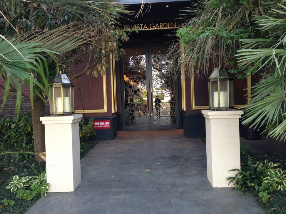 最新の海外インテリア照明の納品事例集 | 大型のシャンデリアの納品&取付工事が可能です。|大宮の結婚式場アルタビスタガーデン 最新の海外インテリア照明の納品事例集 | 大型のシャンデリアの納品&取付工事が可能です。|大宮の結婚式場アルタビスタガーデン