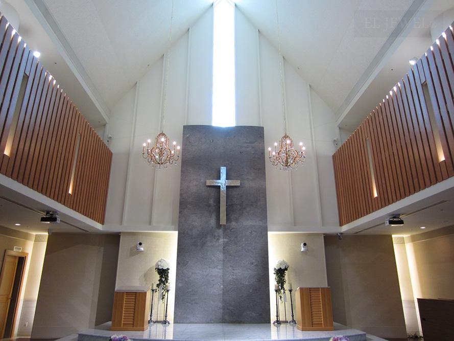 最新の海外インテリア照明の納品事例集 | チャペル改装工事の時にぜひシャンデリア買い替えにおすすめです。|静岡県静岡市のC結婚式場 最新の海外インテリア照明の納品事例集 | チャペル改装工事の時にぜひシャンデリア買い替えにおすすめです。|静岡県静岡市のC結婚式場