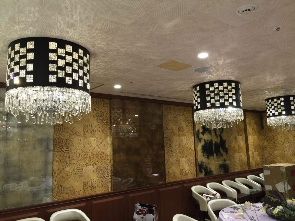 最新の海外インテリア照明の納品事例集 | 結婚式場の照明シャンデリアのトータルコーディネイトが可能です。|V結婚式場銀座 最新の海外インテリア照明の納品事例集 | 結婚式場の照明シャンデリアのトータルコーディネイトが可能です。|V結婚式場銀座