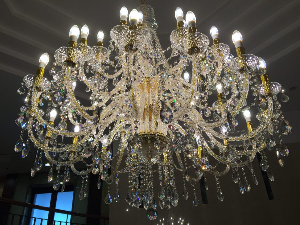 最新の海外インテリア照明の納品事例集 | 大型のシャンデリアをご希望の方に、低価格帯で販売しています。取付工事可能。|ベストウエスタンホテル名古屋の結婚式場 最新の海外インテリア照明の納品事例集 | 大型のシャンデリアをご希望の方に、低価格帯で販売しています。取付工事可能。|ベストウエスタンホテル名古屋の結婚式場