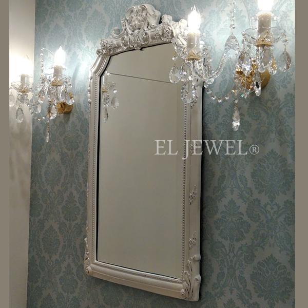 最新の海外インテリア照明の納品事例集 | メダリオンとシャンデリアの組み合わせ|個人宅A様邸 最新の海外インテリア照明の納品事例集 | メダリオンとシャンデリアの組み合わせ|個人宅A様邸