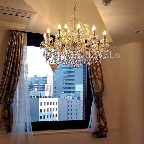 最新の海外インテリア照明の納品事例集 | メダリオンとシャンデリアの組み合わせ|個人宅A様邸 最新の海外インテリア照明の納品事例集 | メダリオンとシャンデリアの組み合わせ|個人宅A様邸