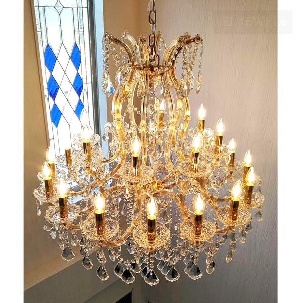 最新の海外インテリア照明の納品事例集 | 24灯の大型シャンデリアとステンドグラス|大阪市M様個人宅 最新の海外インテリア照明の納品事例集 | 24灯の大型シャンデリアとステンドグラス|大阪市M様個人宅