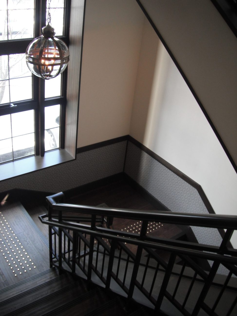 最新の海外インテリア照明の納品事例集 | モダンな結婚式場に合う照明が多数ございます。|京都の結婚式場フォーチュンガーデン 最新の海外インテリア照明の納品事例集 | モダンな結婚式場に合う照明が多数ございます。|京都の結婚式場フォーチュンガーデン