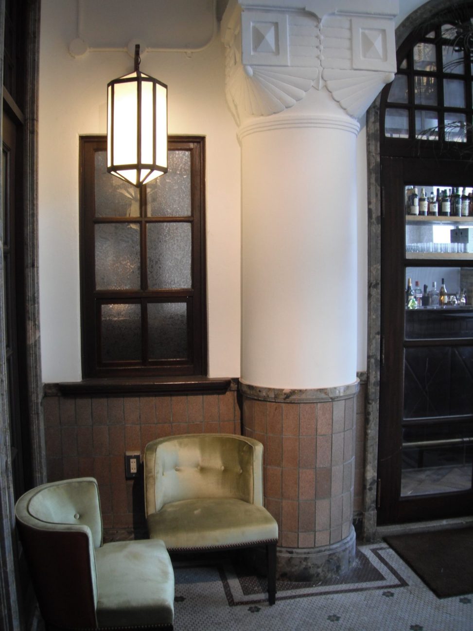 最新の海外インテリア照明の納品事例集 | モダンな結婚式場に合う照明が多数ございます。|京都の結婚式場フォーチュンガーデン 最新の海外インテリア照明の納品事例集 | モダンな結婚式場に合う照明が多数ございます。|京都の結婚式場フォーチュンガーデン