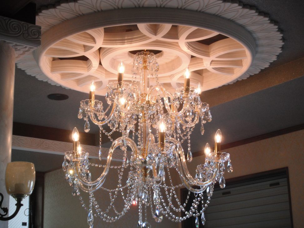 最新の海外インテリア照明の納品事例集 | 気品溢れるクリスタルシャンデリアやペンダントライトをご要望の方へ|宮城県気仙沼市の結婚式場 最新の海外インテリア照明の納品事例集 | 気品溢れるクリスタルシャンデリアやペンダントライトをご要望の方へ|宮城県気仙沼市の結婚式場