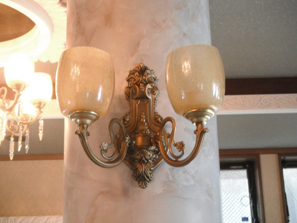 最新の海外インテリア照明の納品事例集 | 気品溢れるクリスタルシャンデリアやペンダントライトをご要望の方へ|宮城県気仙沼市の結婚式場 最新の海外インテリア照明の納品事例集 | 気品溢れるクリスタルシャンデリアやペンダントライトをご要望の方へ|宮城県気仙沼市の結婚式場