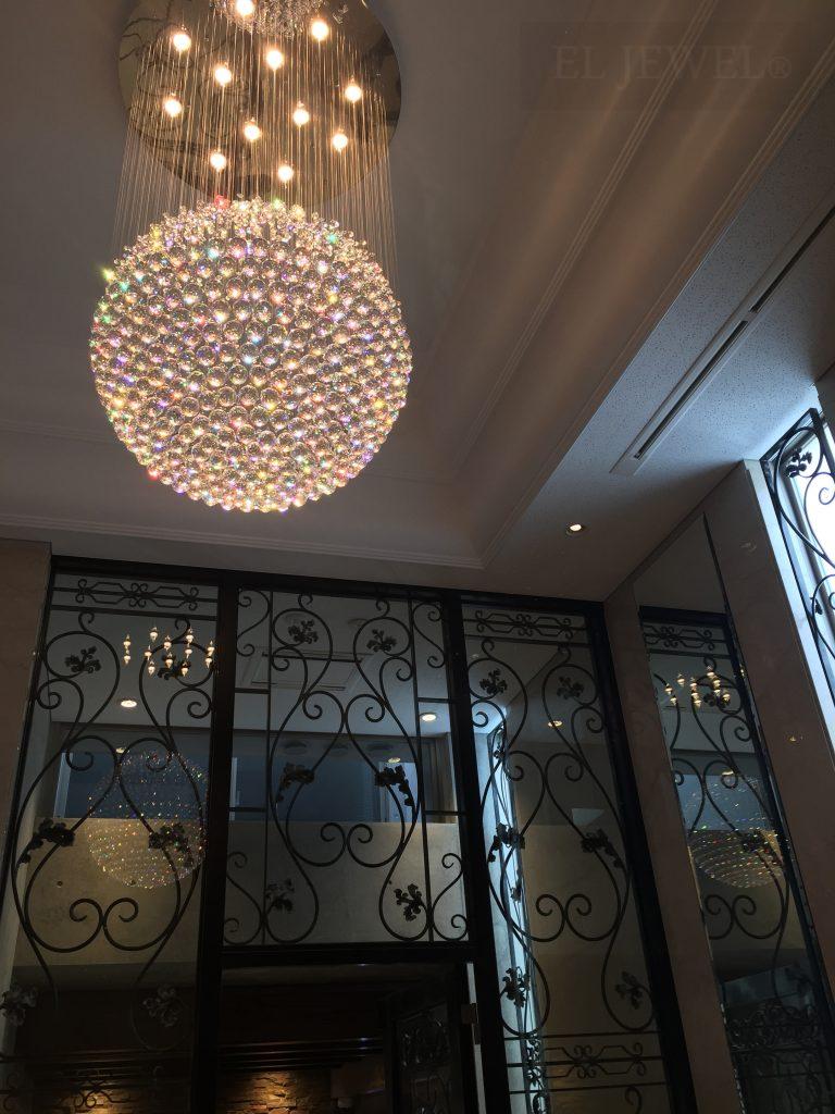 最新の海外インテリア照明の納品事例集 | ガラスボールのクリスタル大型シャンデリアをお求めの方へ|沖縄県結婚式場 最新の海外インテリア照明の納品事例集 | ガラスボールのクリスタル大型シャンデリアをお求めの方へ|沖縄県結婚式場