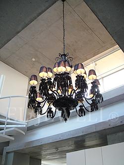 最新の海外インテリア照明の納品事例集 | コンクリート打ちっぱなしの空間に似合う照明とは?ブラックシャンデリアのモダンな活用事例|東京都港区西麻布 K様邸 最新の海外インテリア照明の納品事例集 | コンクリート打ちっぱなしの空間に似合う照明とは?ブラックシャンデリアのモダンな活用事例|東京都港区西麻布 K様邸