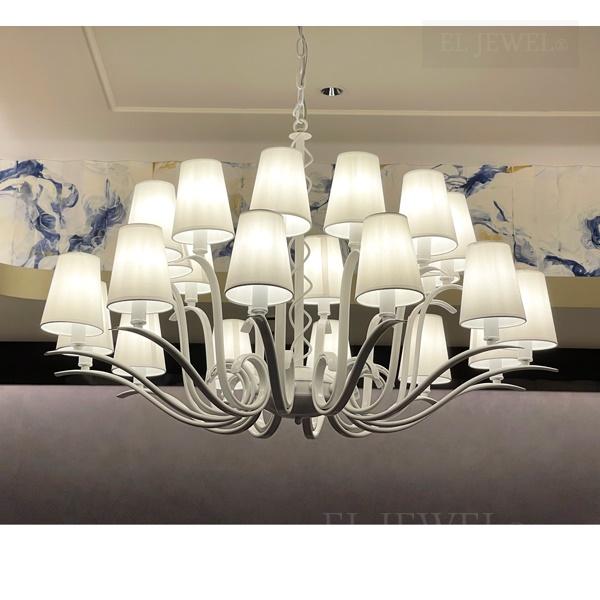 最新の海外インテリア照明の納品事例集 | 銀座のクラブ様シェードシャンデリアを多数納品いたしました。 最新の海外インテリア照明の納品事例集 | 銀座のクラブ様シェードシャンデリアを多数納品いたしました。