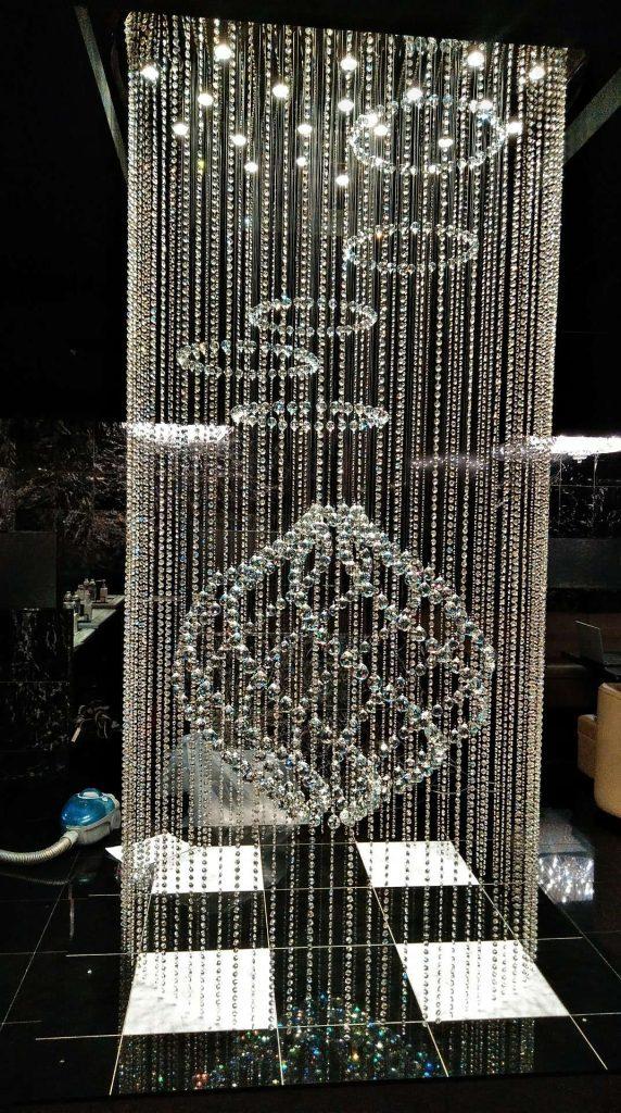 最新の海外インテリア照明の納品事例集 | 厚木市のクラブ様にクリスタルカーテンとクリスタルシャンデリアを納品しました。 最新の海外インテリア照明の納品事例集 | 厚木市のクラブ様にクリスタルカーテンとクリスタルシャンデリアを納品しました。