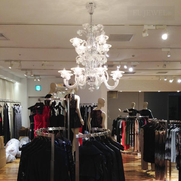 最新の海外インテリア照明の納品事例集 | 大阪府BCBGMAXAZRIA様に当社オリジナルクリスタルシャンデリを納品 最新の海外インテリア照明の納品事例集 | 大阪府BCBGMAXAZRIA様に当社オリジナルクリスタルシャンデリを納品