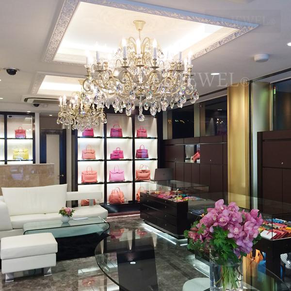 最新の海外インテリア照明の納品事例集 | 銀座のHERMES専門店「ロワール」様にシャンデリアを納品いたしました。 最新の海外インテリア照明の納品事例集 | 銀座のHERMES専門店「ロワール」様にシャンデリアを納品いたしました。