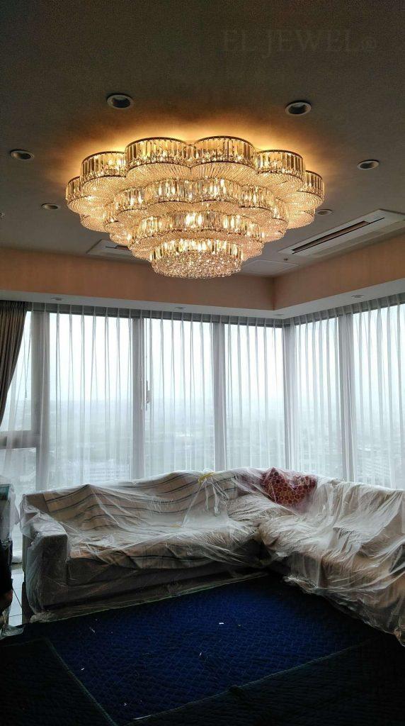 最新の海外インテリア照明の納品事例集 | モダンな空間に華やかなクリスタルシーリングライトを納品しました。 最新の海外インテリア照明の納品事例集 | モダンな空間に華やかなクリスタルシーリングライトを納品しました。