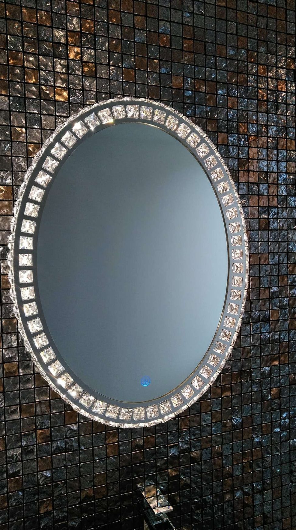 最新の海外インテリア照明の納品事例集 | モダンな吹き抜けにクリスタルワイヤーアートシャンデリアを納品しました。 最新の海外インテリア照明の納品事例集 | モダンな吹き抜けにクリスタルワイヤーアートシャンデリアを納品しました。