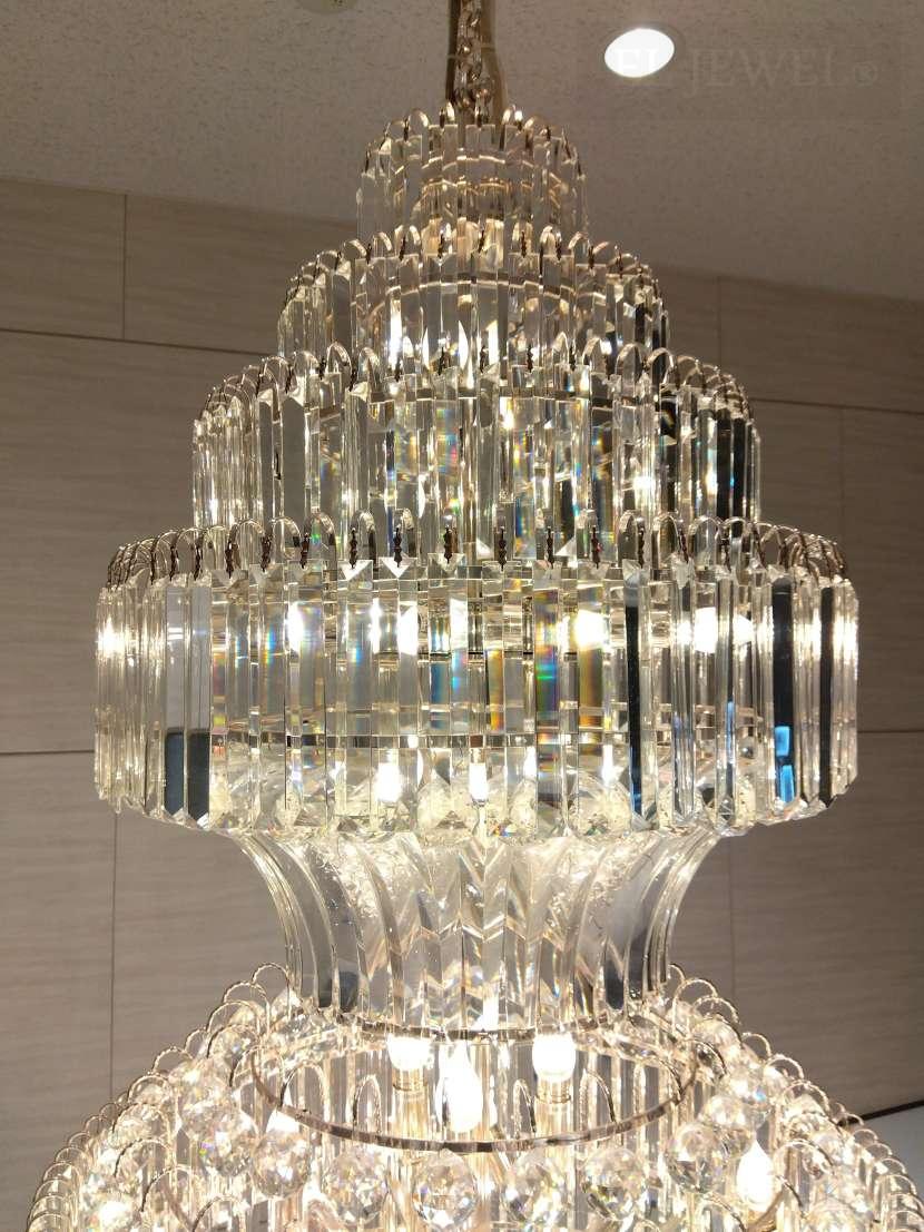 最新の海外インテリア照明の納品事例集 | 大型クリスタルシャンデリアの清掃はエルジュエルにおまかせください。 最新の海外インテリア照明の納品事例集 | 大型クリスタルシャンデリアの清掃はエルジュエルにおまかせください。