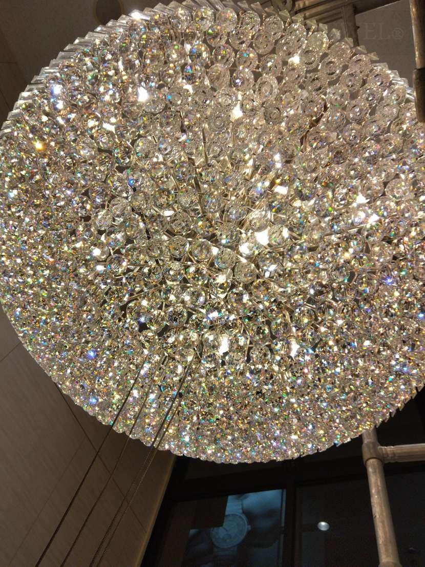 最新の海外インテリア照明の納品事例集 | 大型クリスタルシャンデリアの清掃はエルジュエルにおまかせください。 最新の海外インテリア照明の納品事例集 | 大型クリスタルシャンデリアの清掃はエルジュエルにおまかせください。