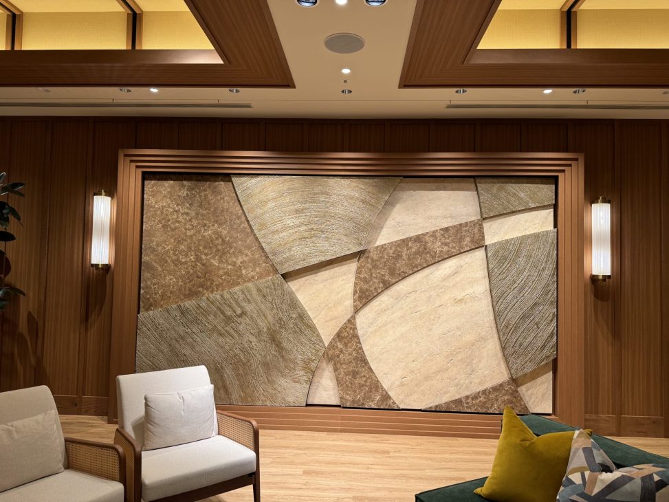 最新の海外インテリア照明の納品事例集 | ウッドスタイルの結婚式場様に上品なモダン照明、ウォールブラケットを納品しました。 最新の海外インテリア照明の納品事例集 | ウッドスタイルの結婚式場様に上品なモダン照明、ウォールブラケットを納品しました。