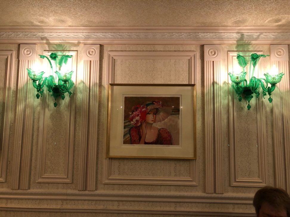 最新の海外インテリア照明の納品事例集 | 六本木のクラブ様に特注オーダーベネチアンシャンデリアを多数納品しました。 最新の海外インテリア照明の納品事例集 | 六本木のクラブ様に特注オーダーベネチアンシャンデリアを多数納品しました。