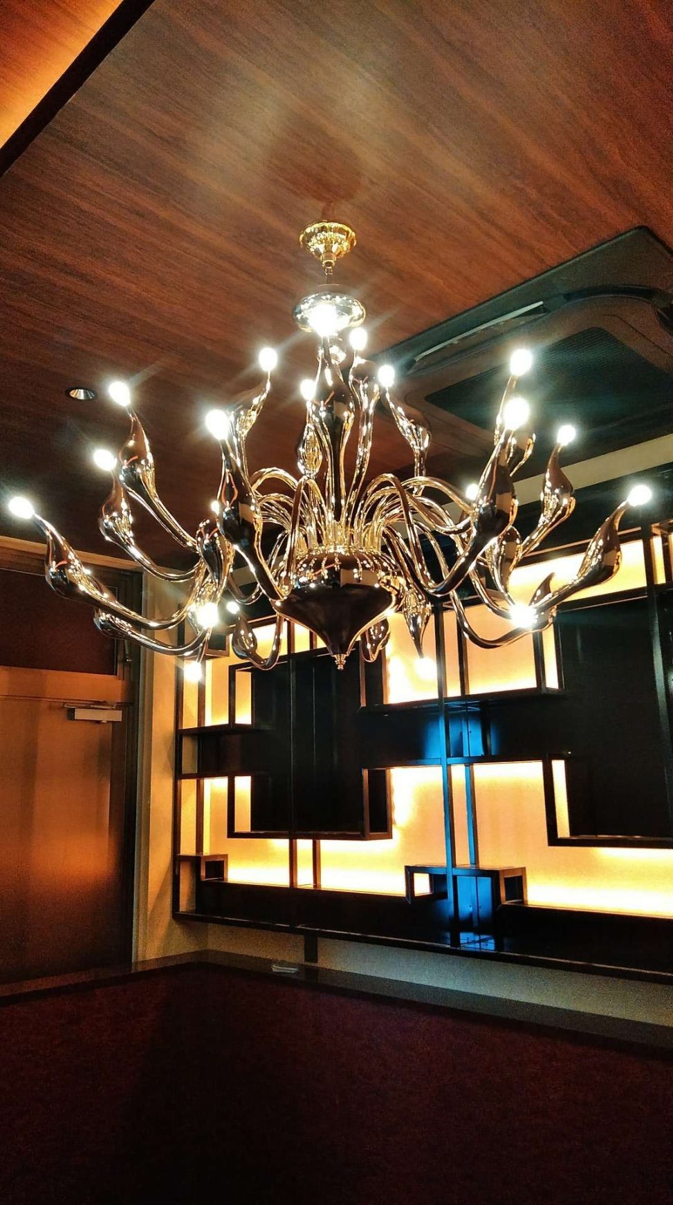 最新の海外インテリア照明の納品事例集 | 名古屋のクラブ様にインテリアモダン照明を多数納品しました。 最新の海外インテリア照明の納品事例集 | 名古屋のクラブ様にインテリアモダン照明を多数納品しました。