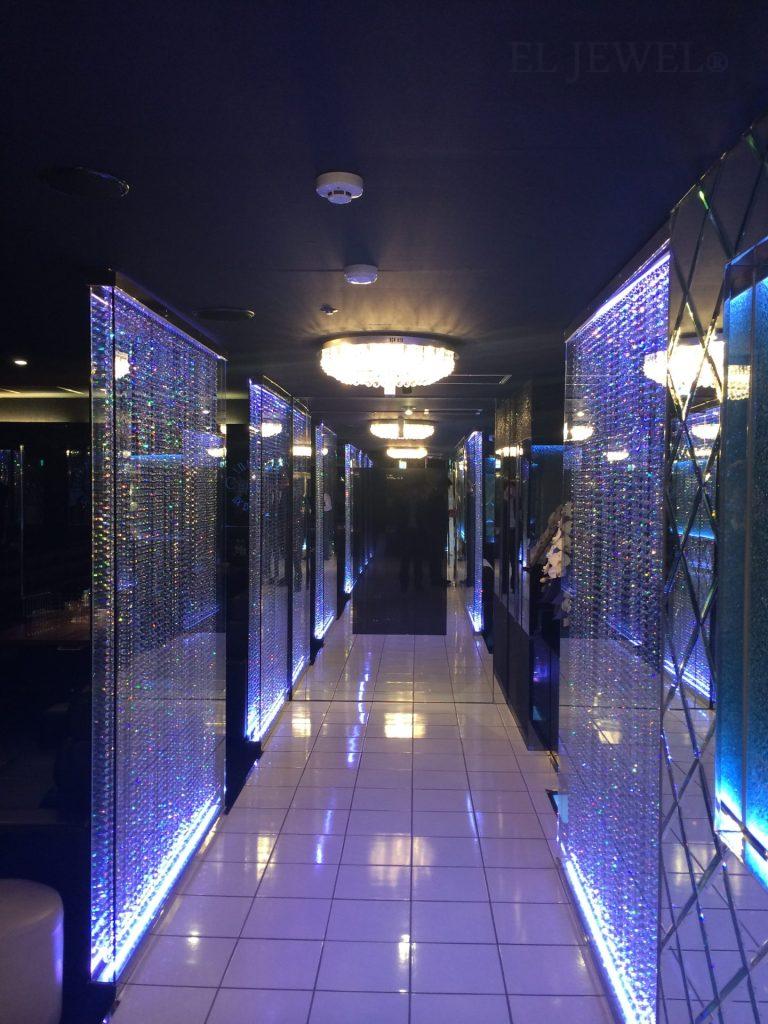 最新の海外インテリア照明の納品事例集 | 名古屋市クラブシェリー様にクリスタルシャンデリアとクリスタルラインカーテンを納品しました。 最新の海外インテリア照明の納品事例集 | 名古屋市クラブシェリー様にクリスタルシャンデリアとクリスタルラインカーテンを納品しました。