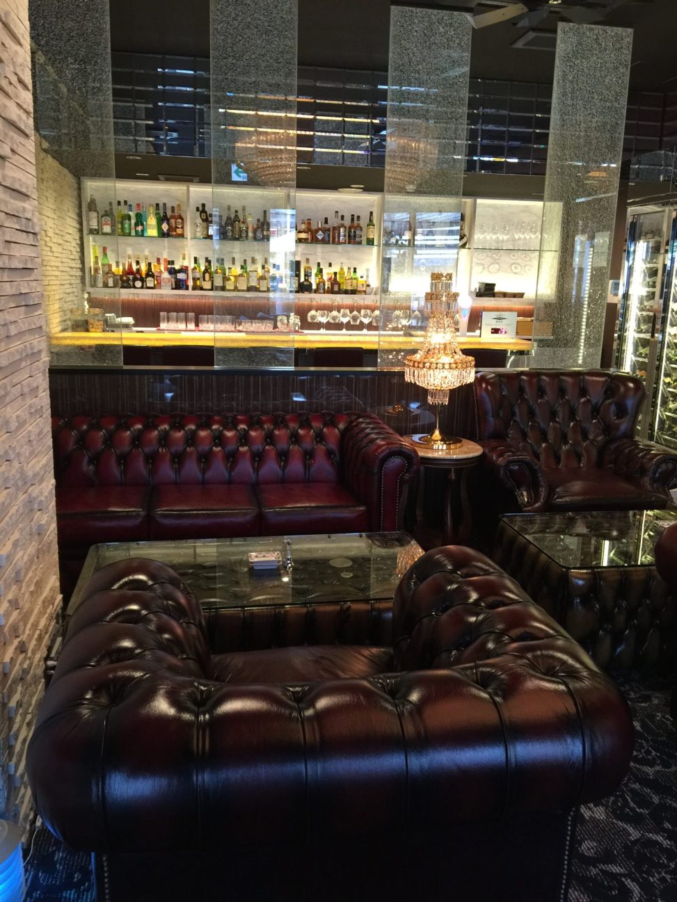 最新の海外インテリア照明の納品事例集 | 名古屋市のTEPPAN DINING様の豪華オーダーメイドの特注シャンデリアを納品しました。 最新の海外インテリア照明の納品事例集 | 名古屋市のTEPPAN DINING様の豪華オーダーメイドの特注シャンデリアを納品しました。