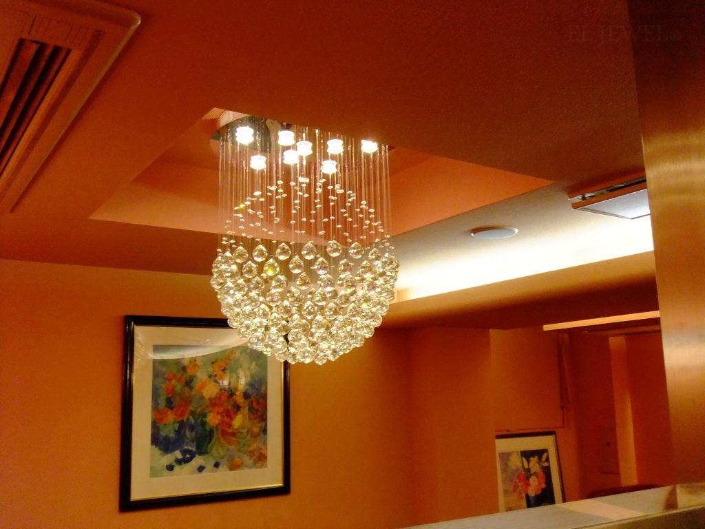 最新の海外インテリア照明の納品事例集 | 銀座クラブラヴィリンス店にワイヤーアートのシャンデリアを納品しました。 最新の海外インテリア照明の納品事例集 | 銀座クラブラヴィリンス店にワイヤーアートのシャンデリアを納品しました。