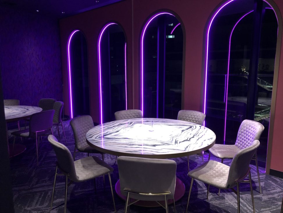 最新の海外インテリア照明の納品事例集 | モダンな特注オーダー照明をレストランに導入する、本当の理由とは? 最新の海外インテリア照明の納品事例集 | モダンな特注オーダー照明をレストランに導入する、本当の理由とは?