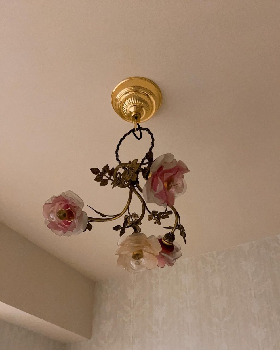 最新の海外インテリア照明の納品事例集 | 個人輸入のアンティークシャンデリアが日本で取り付けられない?|Y様宅邸 最新の海外インテリア照明の納品事例集 | 個人輸入のアンティークシャンデリアが日本で取り付けられない?|Y様宅邸