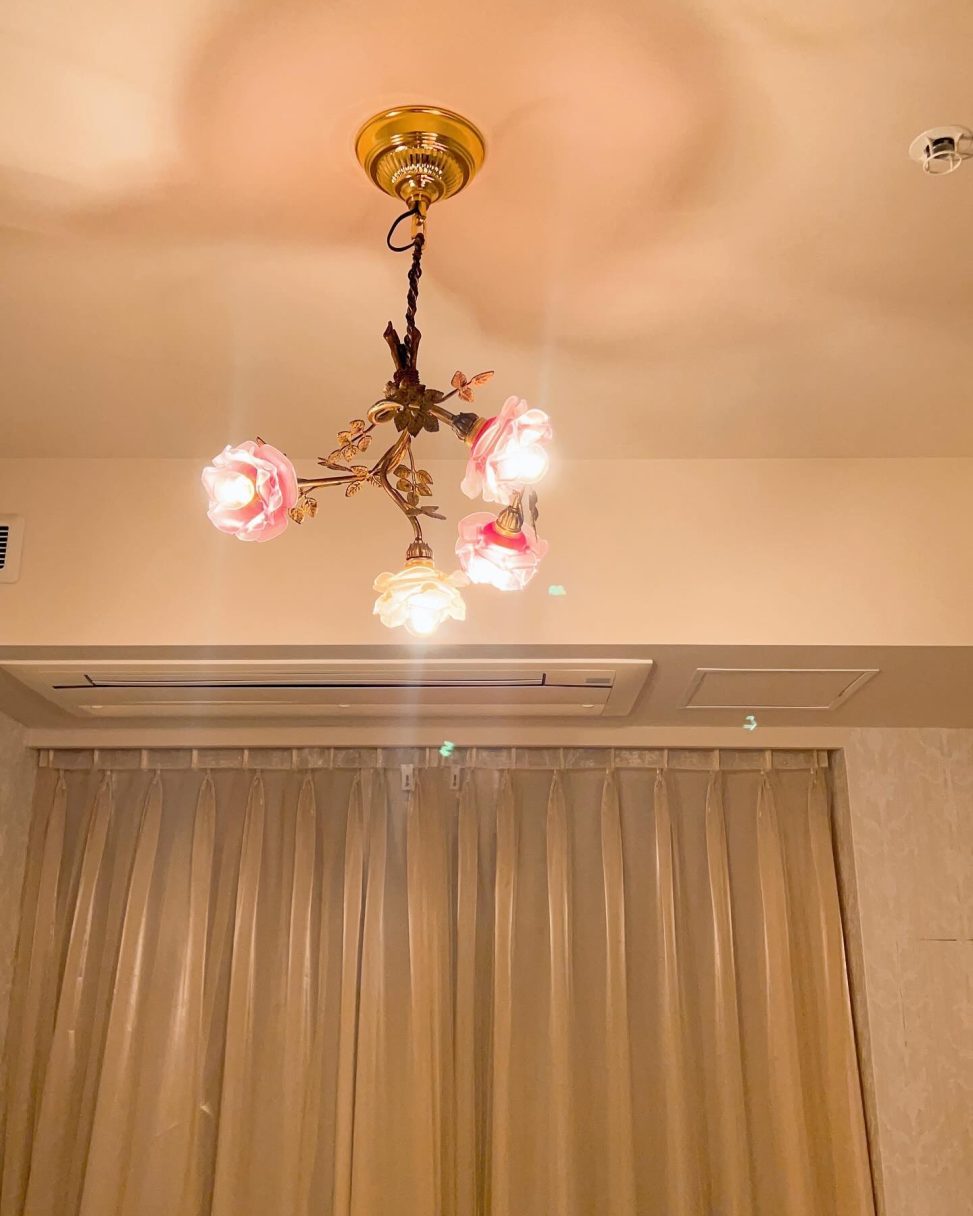 最新の海外インテリア照明の納品事例集 | 個人輸入のアンティークシャンデリアが日本で取り付けられない?|Y様宅邸 最新の海外インテリア照明の納品事例集 | 個人輸入のアンティークシャンデリアが日本で取り付けられない?|Y様宅邸