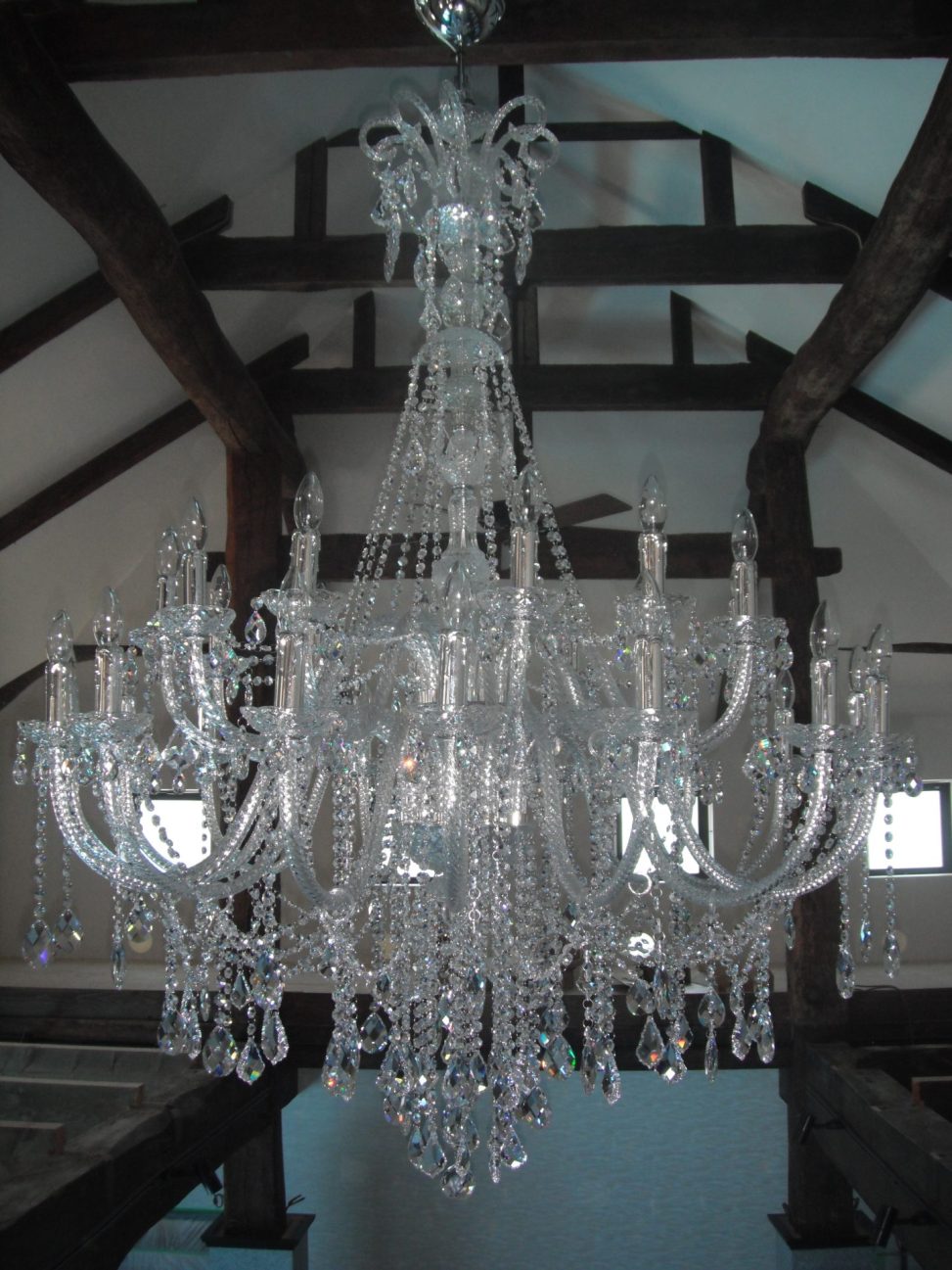 最新の海外インテリア照明の納品事例集 | 和の結婚式場にシャンデリアって合うの?実は相性抜群な理由とは? 〜ザ白梅クラシックガーデン蔵人様 施工事例〜 最新の海外インテリア照明の納品事例集 | 和の結婚式場にシャンデリアって合うの?実は相性抜群な理由とは? 〜ザ白梅クラシックガーデン蔵人様 施工事例〜