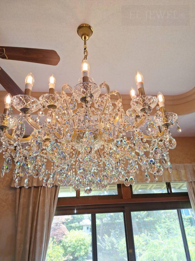 最新の海外インテリア照明の納品事例集 | クリスタルシャンデリアの清掃って効果があるのか?検証しました。|千葉県K様邸 最新の海外インテリア照明の納品事例集 | クリスタルシャンデリアの清掃って効果があるのか?検証しました。|千葉県K様邸
