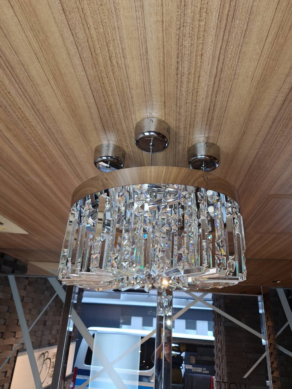 最新の海外インテリア照明の納品事例集 | 最近注目のホテルのエントランスにおすすめのシャンデリアとは?|J&MHOLDINGS様 最新の海外インテリア照明の納品事例集 | 最近注目のホテルのエントランスにおすすめのシャンデリアとは?|J&MHOLDINGS様