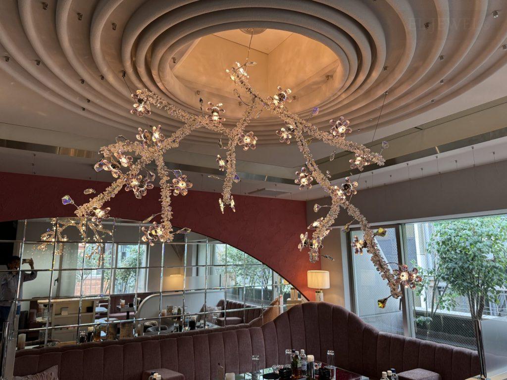 最新の海外インテリア照明の納品事例集 | これは照明?それともアート?唯一無二のクリスタルが魅せるクリスタルデザイン照明とは? 最新の海外インテリア照明の納品事例集 | これは照明?それともアート?唯一無二のクリスタルが魅せるクリスタルデザイン照明とは?