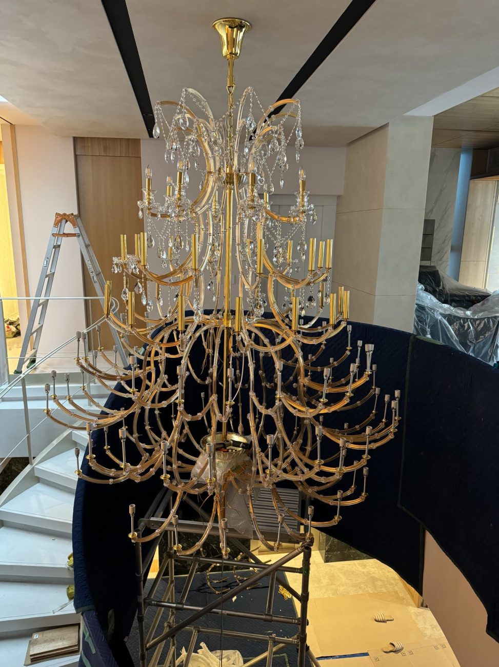 最新の海外インテリア照明の納品事例集 | 特注オーダーシャンデリアとはどのようなものですか? 最新の海外インテリア照明の納品事例集 | 特注オーダーシャンデリアとはどのようなものですか?