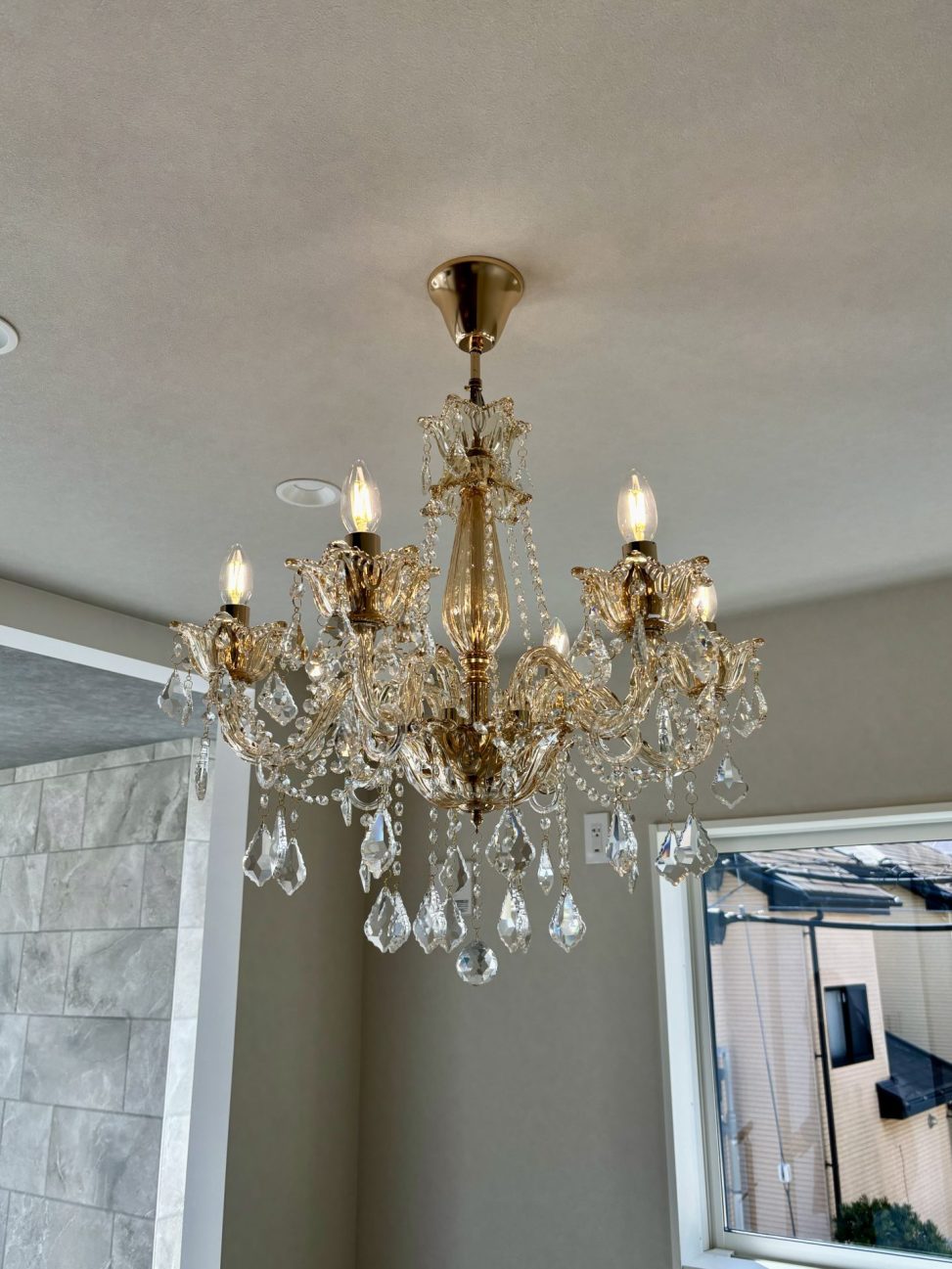 最新の海外インテリア照明の納品事例集 | リフォームをお考えの方におすすめ!リフォーム中に「シャンデリア保管預かり」&「シャンデリア清掃」って可能ですか? 最新の海外インテリア照明の納品事例集 | リフォームをお考えの方におすすめ!リフォーム中に「シャンデリア保管預かり」&「シャンデリア清掃」って可能ですか?