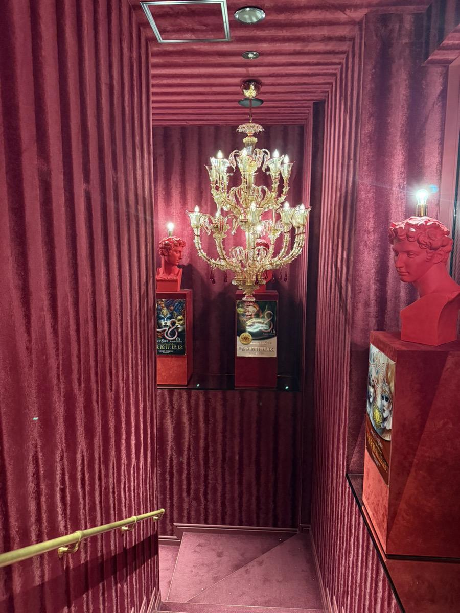 最新の海外インテリア照明の納品事例集 | ムラーノガラスのシャンデリアって、他と何が違うの? 最新の海外インテリア照明の納品事例集 | ムラーノガラスのシャンデリアって、他と何が違うの?