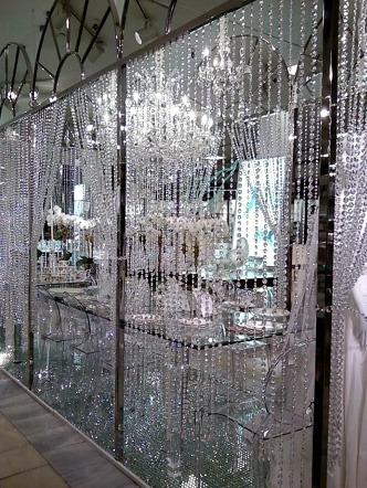 最新の海外インテリア照明の納品事例集 | 商業空間で注目の天井照明!建築家が選ぶ「クリスタルカーテン」の魅力とは? 最新の海外インテリア照明の納品事例集 | 商業空間で注目の天井照明!建築家が選ぶ「クリスタルカーテン」の魅力とは?